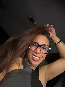 Alice-fire stripchat live cam model