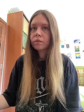 MidnightEvee stripchat live cam model