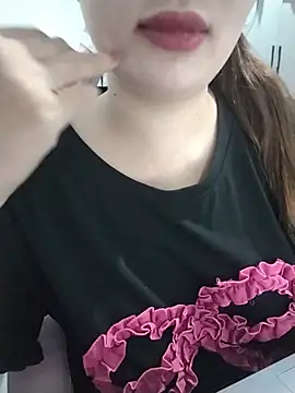 -Love_you stripchat live cam model