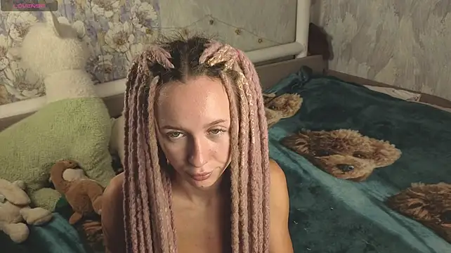 cutest_lucy stripchat live cam model