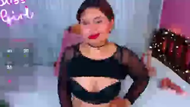 Queenamazon1 stripchat live cam model