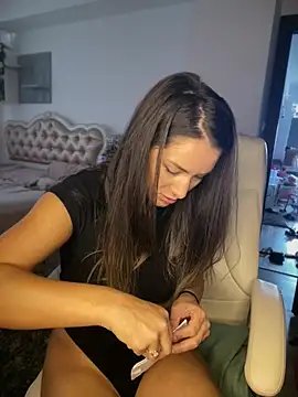 HotXMom_ stripchat live cam model