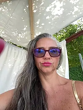 Alimela stripchat live cam model