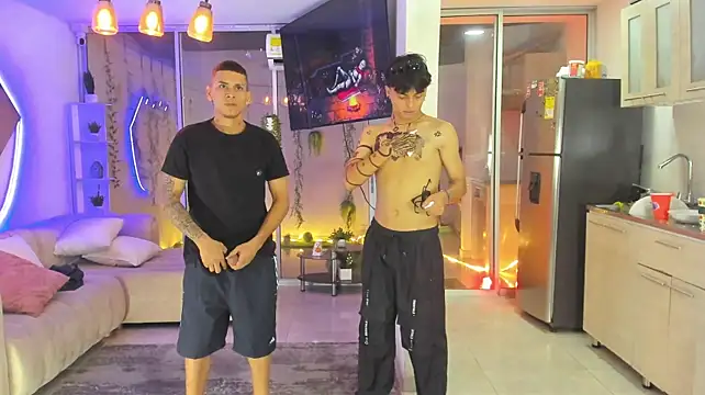 Houseofwarrios stripchat live cam model