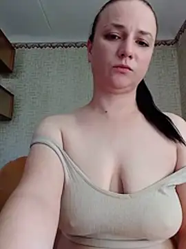 Alena2639 stripchat live cam model