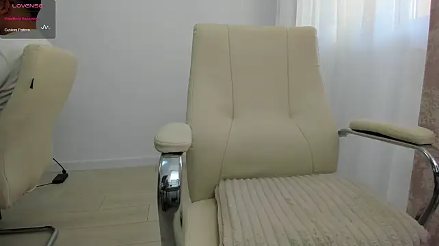 EveEvian stripchat live cam model