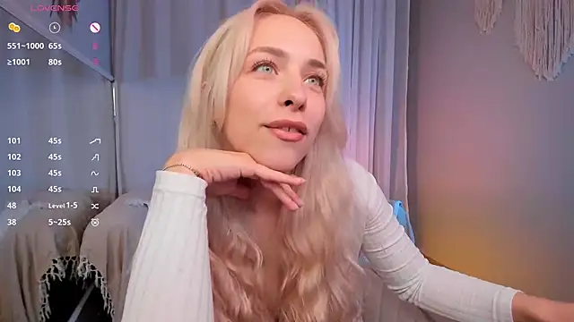 ShinyBarbie stripchat live cam model