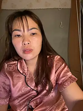 MUNMUN2K5 stripchat live cam model