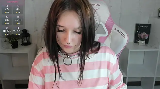 Emma-Blissa stripchat live cam model
