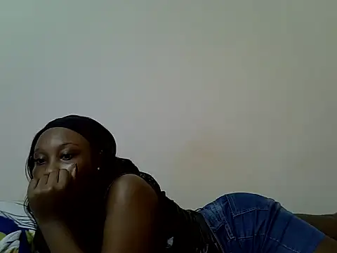 Honeytemptation stripchat live cam model