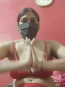 hot_taara stripchat live cam model