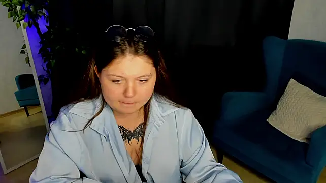 lovely_bloom stripchat live cam model