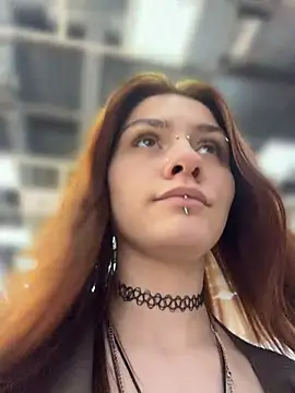 NereaMur stripchat live cam model