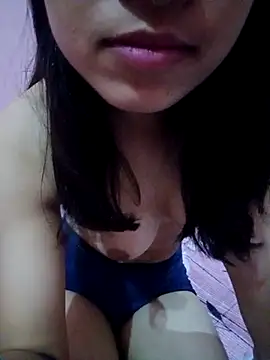 rashmihotstudent stripchat live cam model