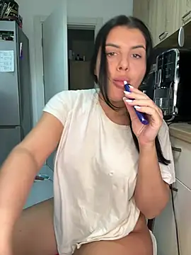 Scarlett-Dream stripchat live cam model