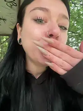 AlishaOfThorns stripchat live cam model