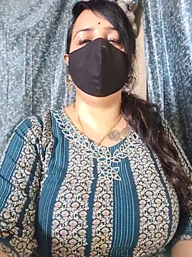 cute-tanvi stripchat live cam model