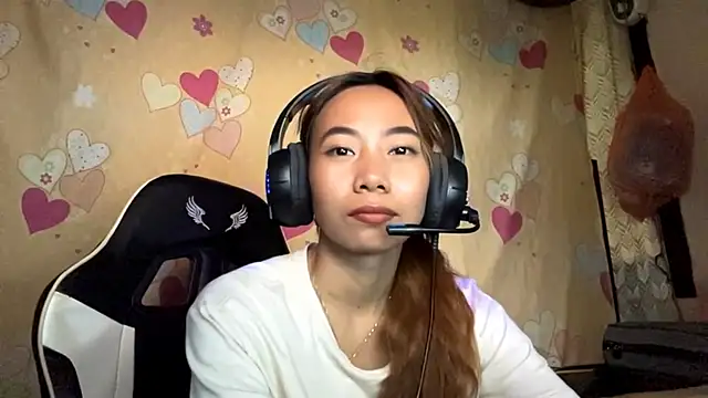 PiaSwida stripchat live cam model