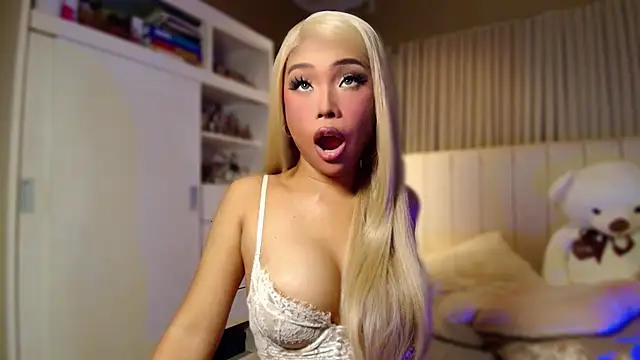 venusangelic stripchat live cam model