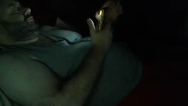 immikew1975 stripchat live cam model
