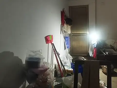 RebelAura stripchat live cam model