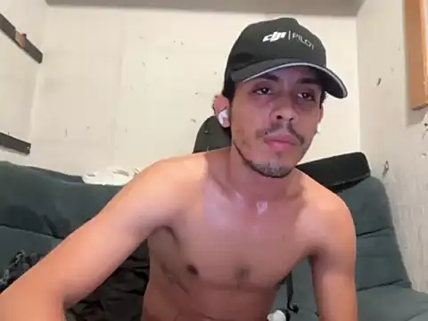 luiscachondito99 stripchat live cam model