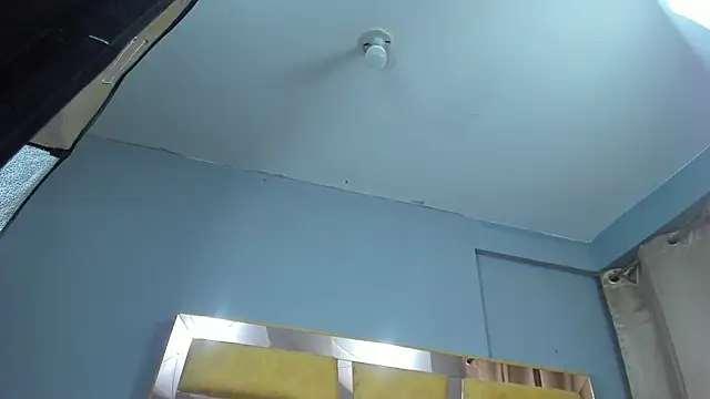 AlahiaEvanz stripchat live cam model