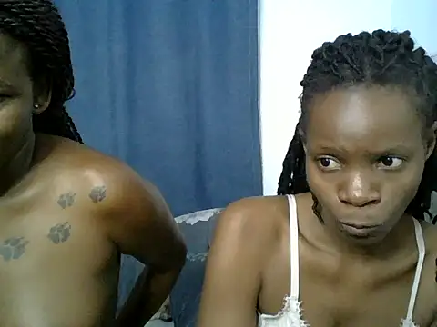 exoticglow stripchat live cam model