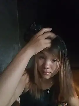 late2004 stripchat live cam model
