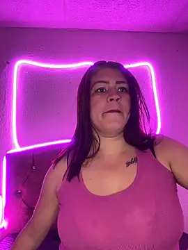 kira-palmer09 stripchat live cam model
