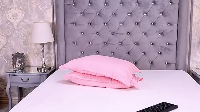 LexiRiley stripchat live cam model
