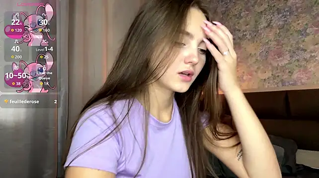 LoraDavi stripchat live cam model