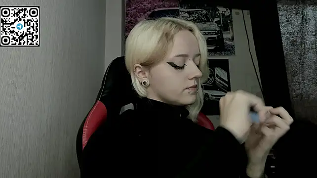 Holy_Mistress_S stripchat live cam model