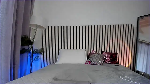 SonyaBabyn stripchat live cam model