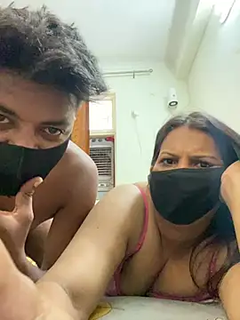 Crunchyboy stripchat live cam model