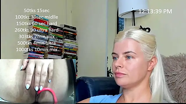 queenofthenighttt stripchat live cam model