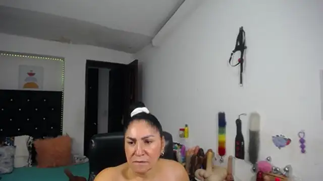 mature_bigboobs10 stripchat live cam model