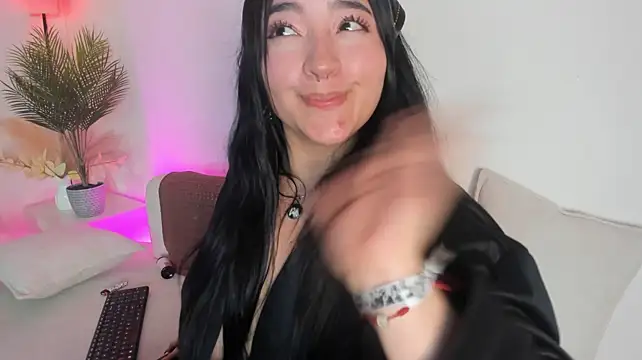 Miss_Loise stripchat live cam model