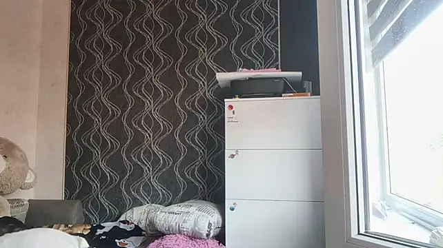 TanaRaggs stripchat live cam model