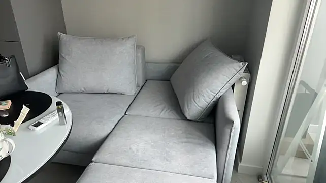 SexyLuxymur stripchat live cam model