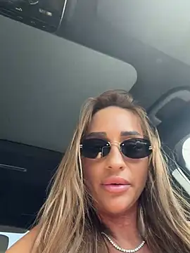 LovingBlondie stripchat live cam model