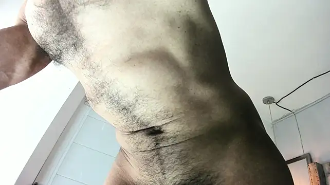 latinhotmuscle stripchat live cam model