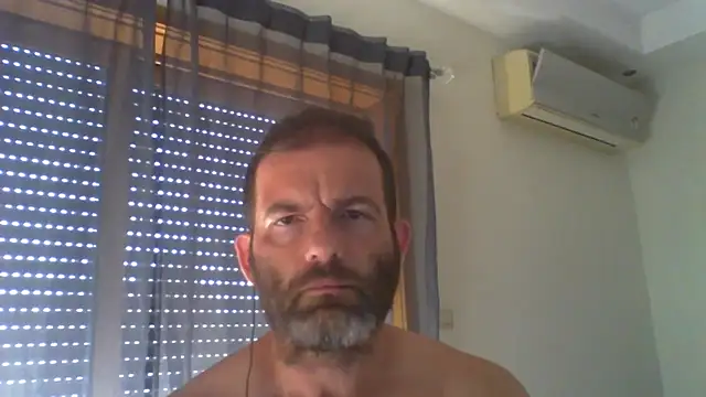 _grj1 stripchat live cam model