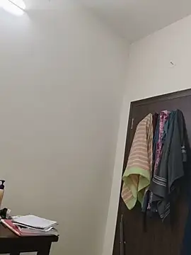 B-B-C-8 stripchat live cam model
