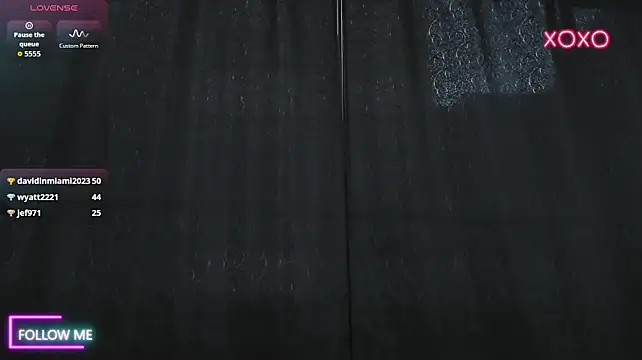 oliverwonder stripchat live cam model