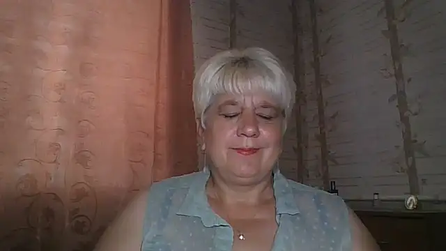 LizaRain777 stripchat live cam model
