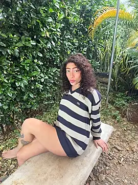 roxyrougee stripchat live cam model
