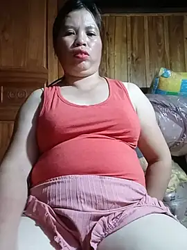 -Yeyi- stripchat live cam model