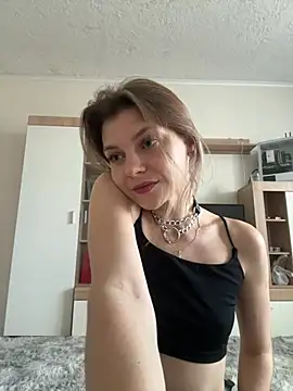 ValenciaShock stripchat live cam model