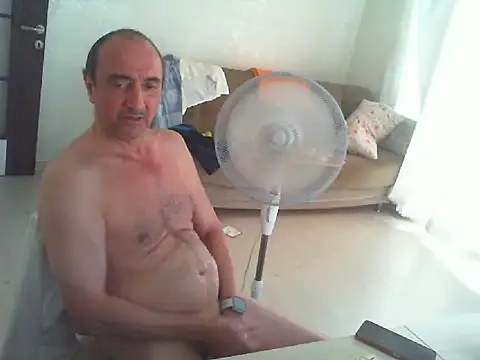 thekeys stripchat live cam model